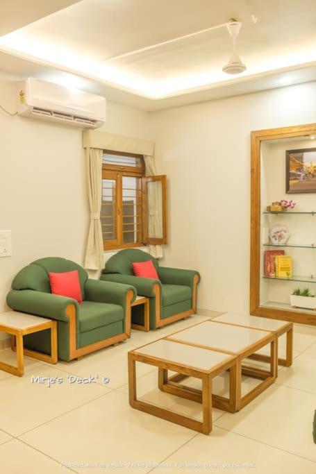 Mirje'S Deck - Homestay - Family Rooms Kolhapur Buitenkant foto